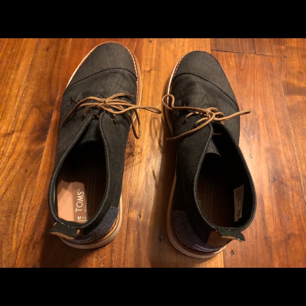 Men’s TOMS High Top Canvas Shoes Size 11.5